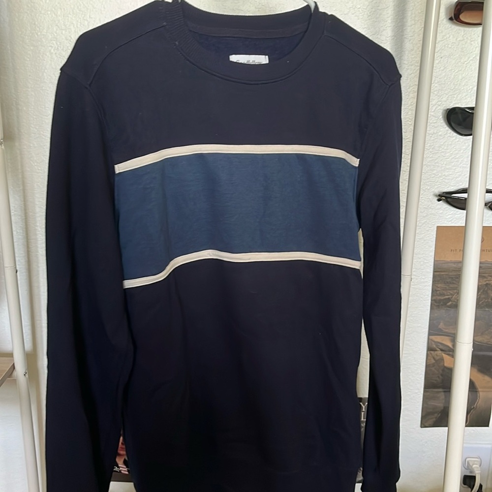 dark blue crewneck sweatshirt